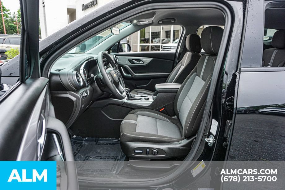Used 2025 Chevrolet Blazer LT FWD image 19