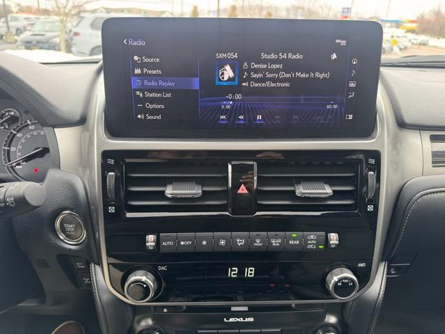 Used 2023 Lexus GX 460 Premium w/ Accessory Package image 35