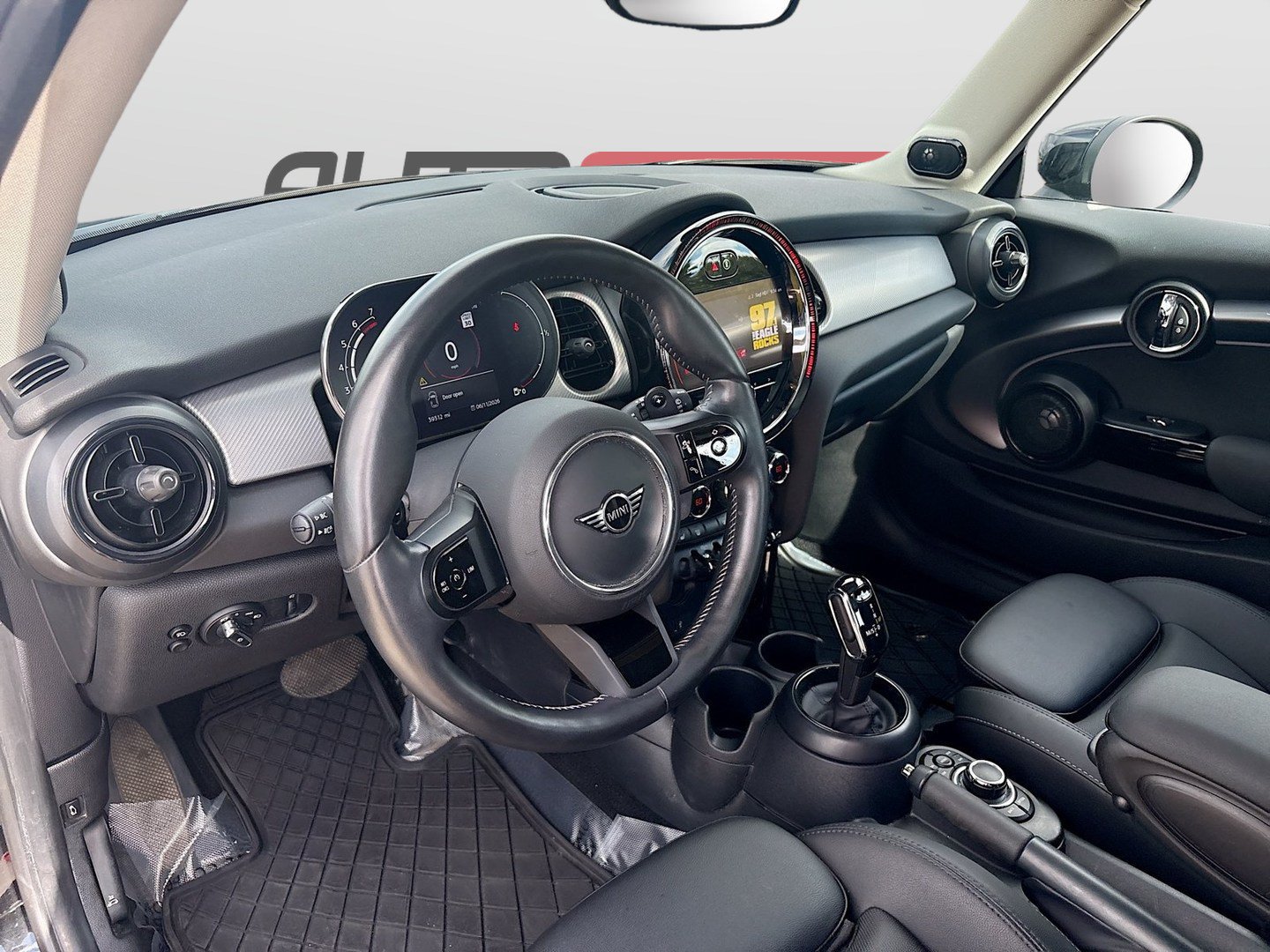 Used 2024 MINI Cooper S FWD image 9