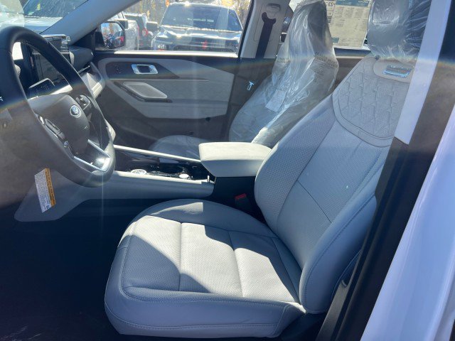 New 2026 Ford Explorer Platinum w/ LUX Leather Package image 14