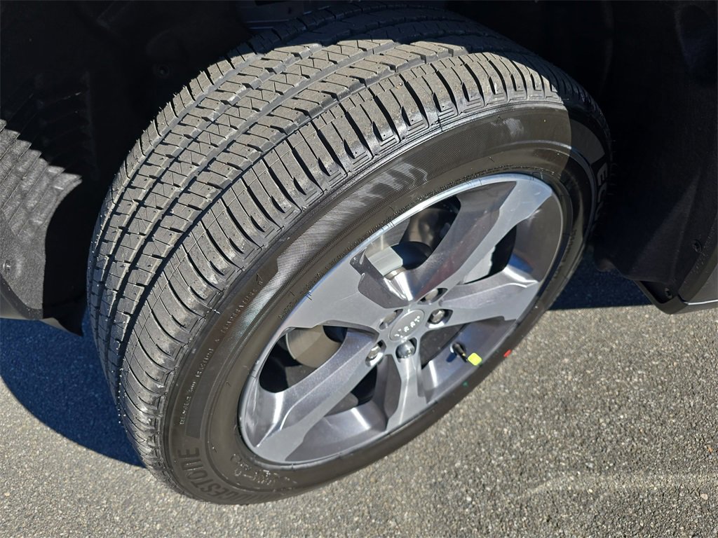 New 2025 Jeep Grand Cherokee Limited w/ Luxury Tech Group II image 34