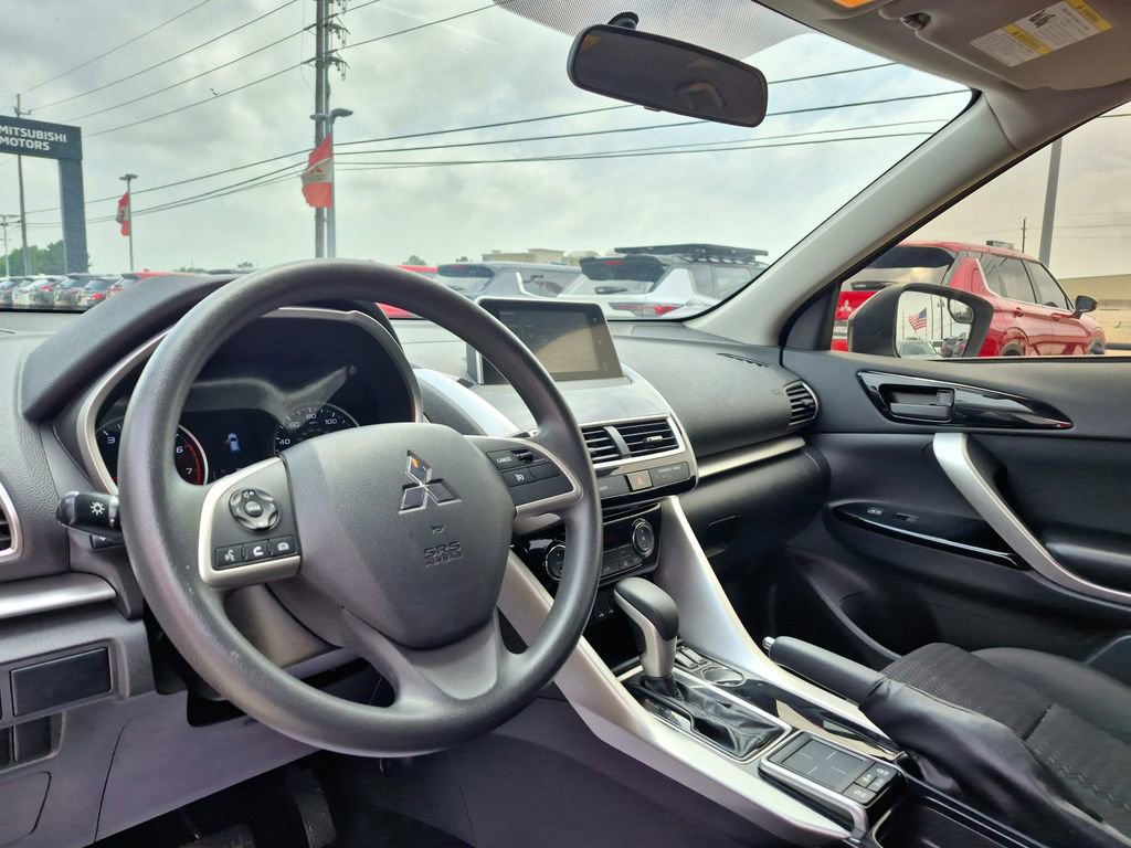 Used 2020 Mitsubishi Eclipse Cross LE FWD image 14
