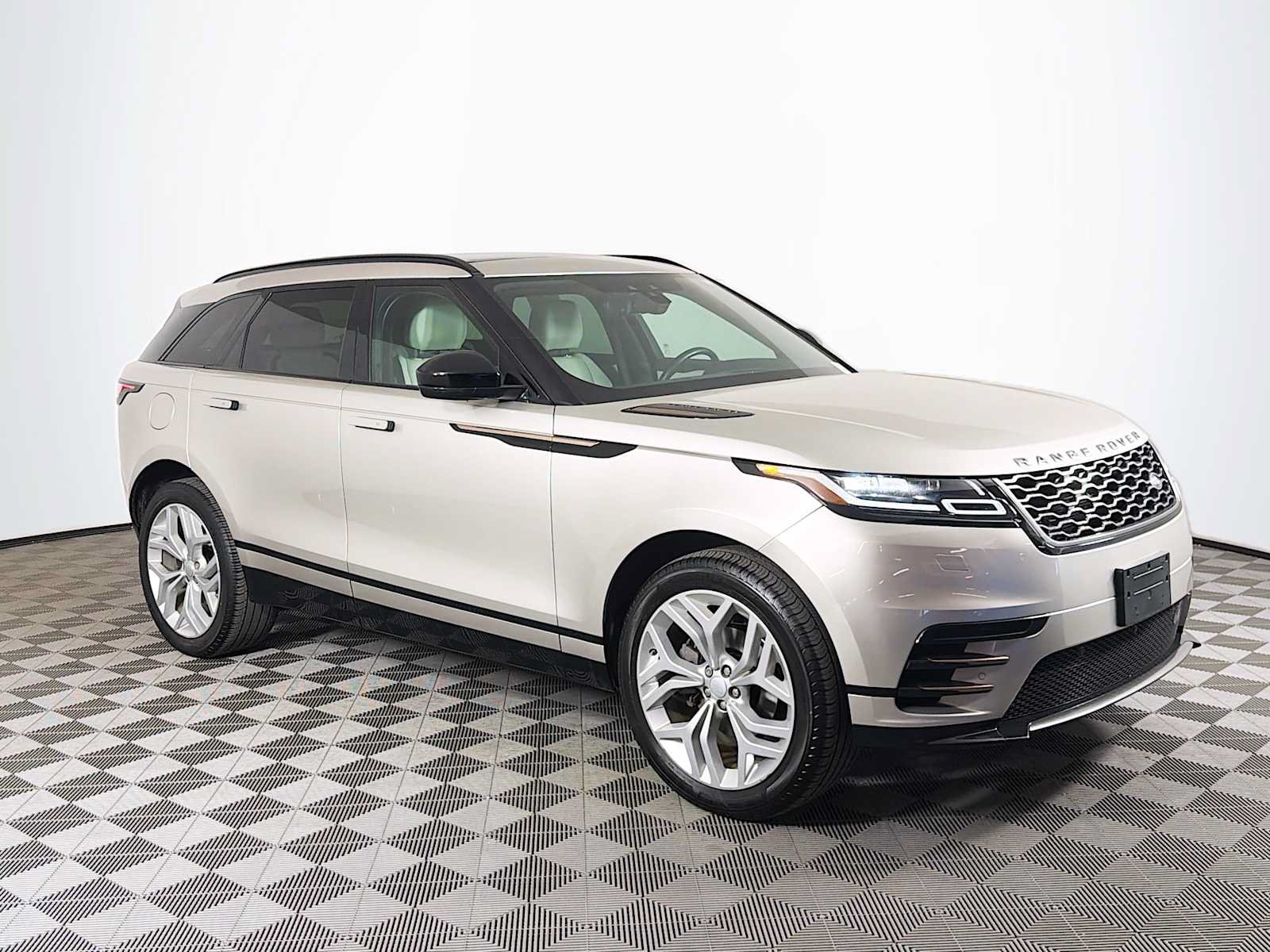 Used 2020 Land Rover Range Rover Velar R-Dynamic S AWD/4WD image 3