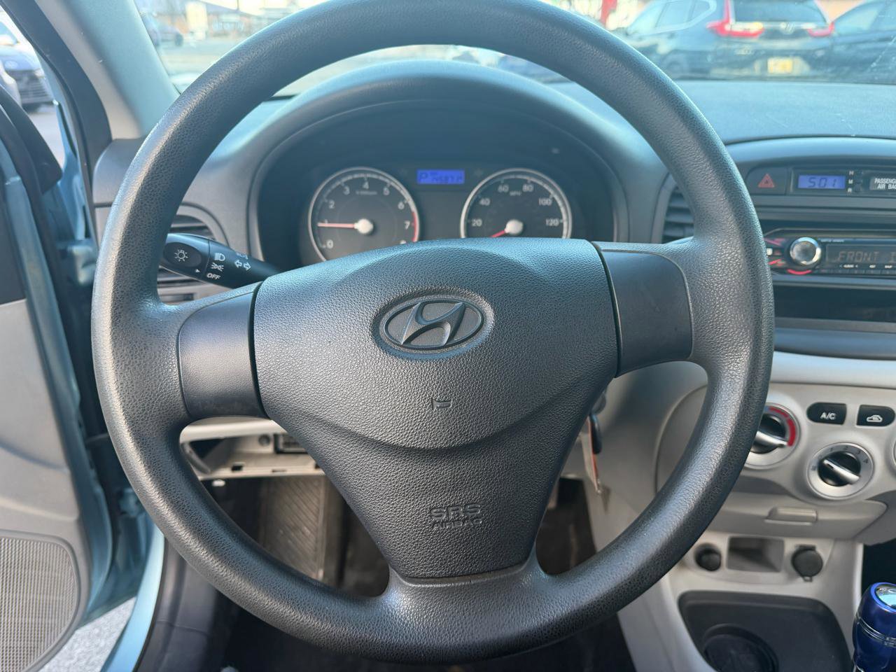 Used 2010 Hyundai Accent GS image 12