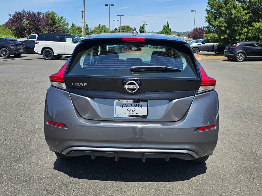 Used 2024 Nissan Leaf S FWD image 6
