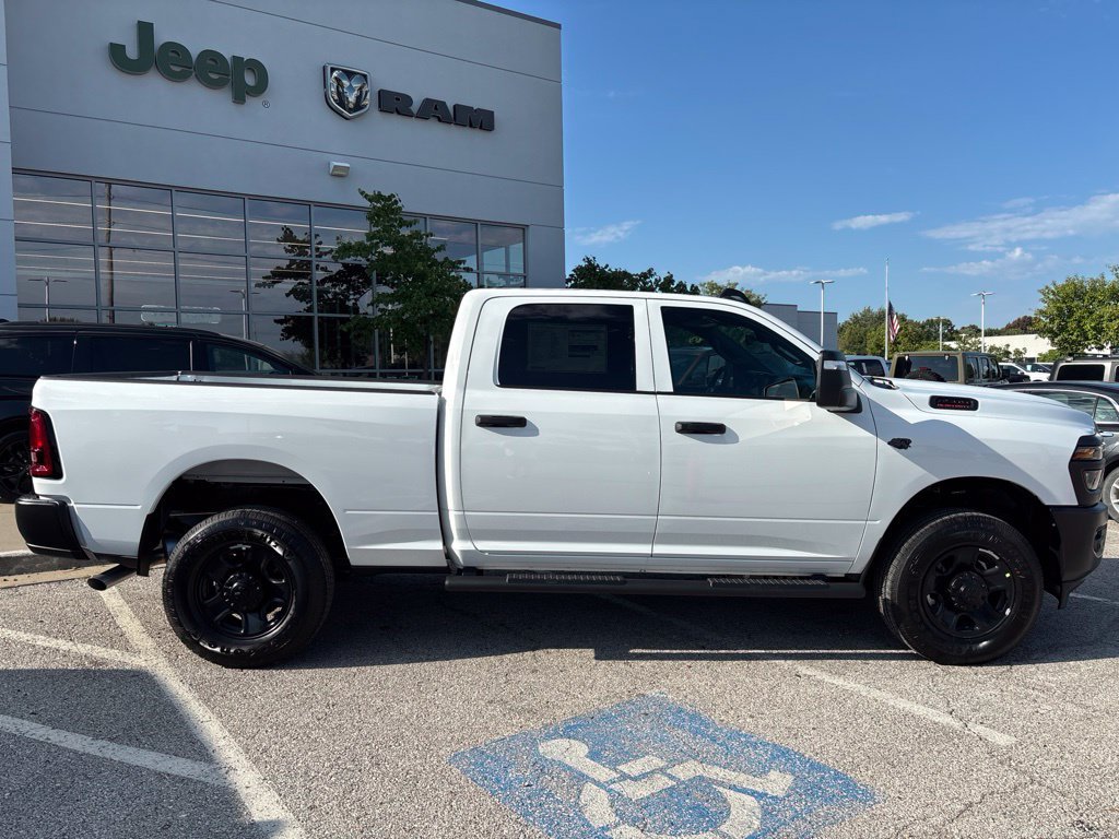 New 2027 RAM 3500 Tradesman AWD/4WD image 13