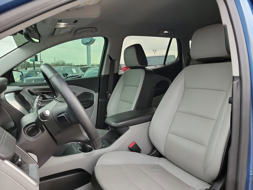 Used 2024 GMC Terrain SLT w/ Tech Package image 11