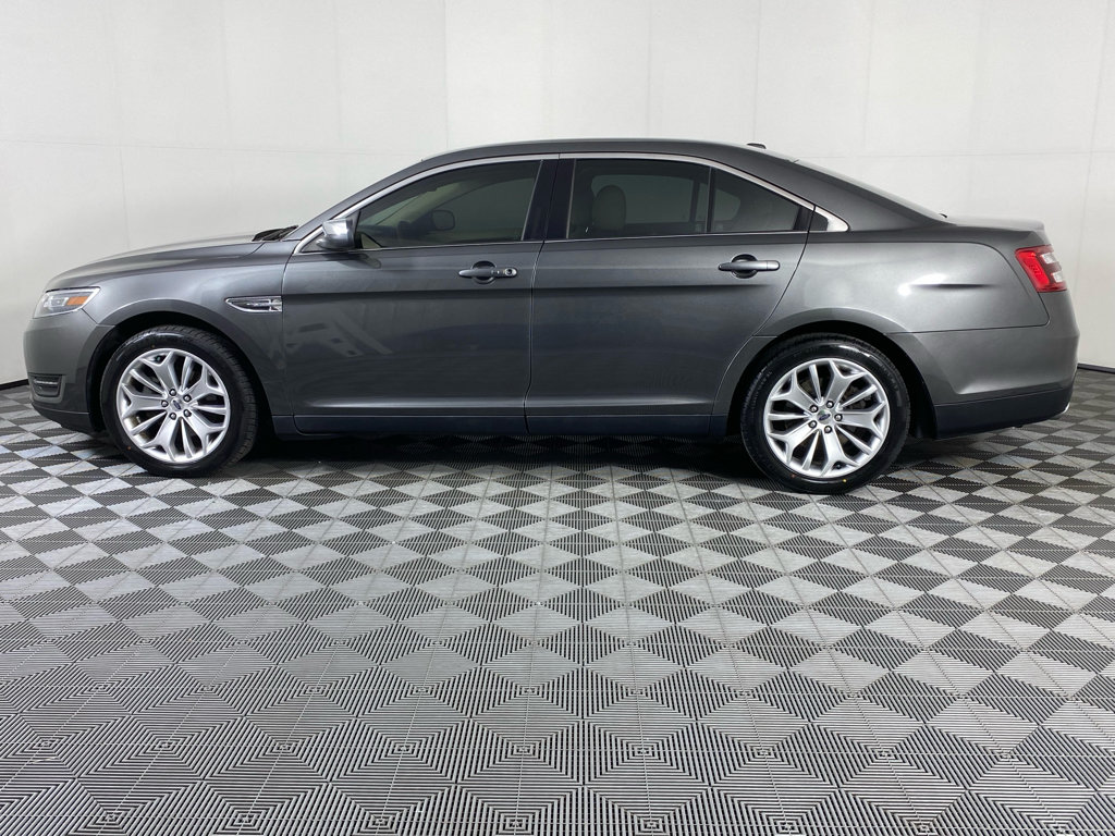 Used 2015 Ford Taurus Limited w/ Equipment Group 301A FWD image 5