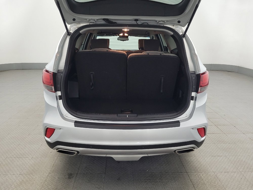 Used 2018 Hyundai Santa Fe SE image 29