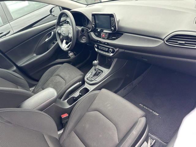 Used 2018 Hyundai Elantra GT FWD image 6