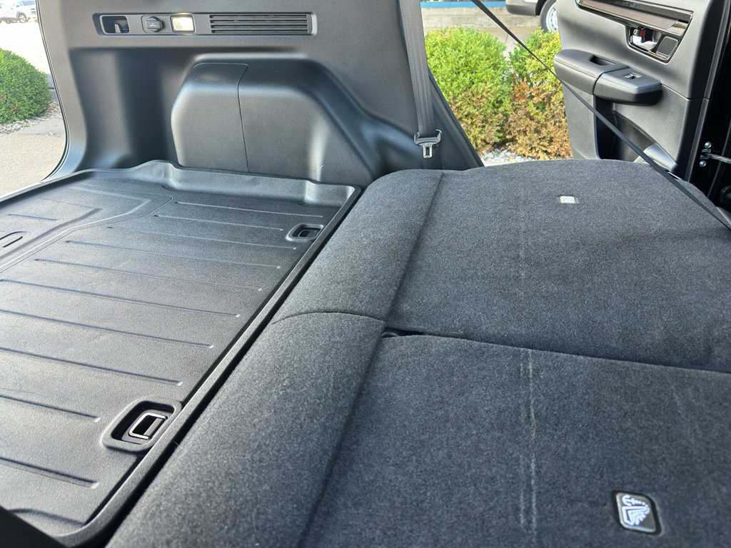 Used 2025 Honda CR-V Sport Touring image 39