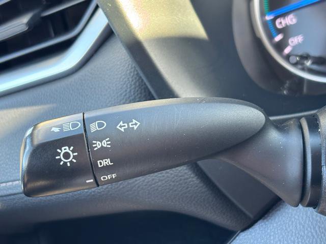 Used 2022 Toyota RAV4 LE image 29