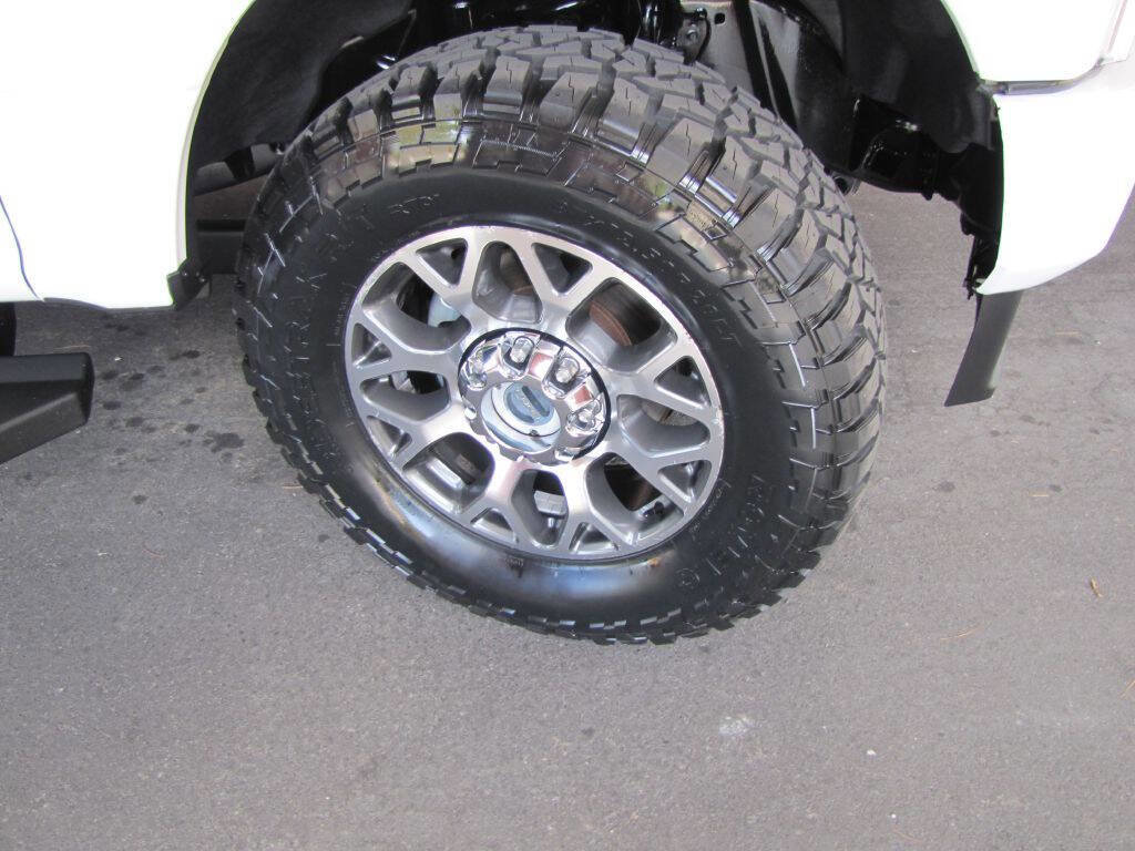 Used 2022 Ford F250 XLT w/ Black Appearance Package image 23