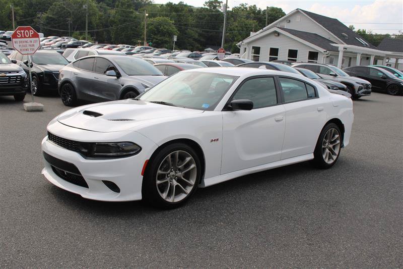 Used 2023 Dodge Charger R/T w/ Plus Group RWD image 4