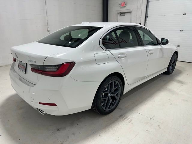 Used 2025 BMW 330i xDrive Sedan w/ Premium Package image 8