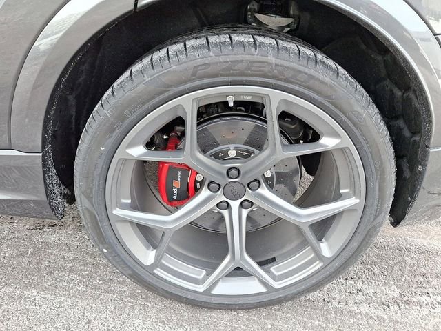 New 2026 Audi RS Q8 performance image 5