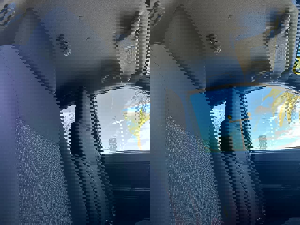 Used 2012 Chevrolet Colorado LT image 24