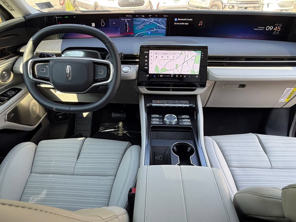 New 2026 Lincoln Nautilus Reserve AWD/4WD image 9