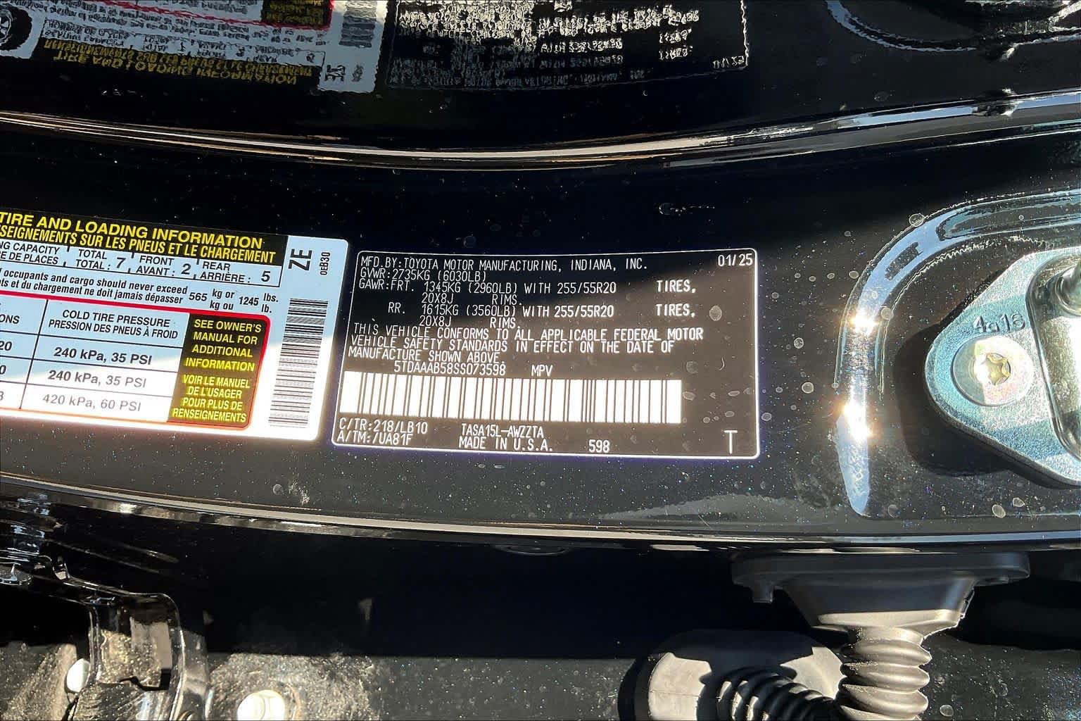 Used 2025 Toyota Grand Highlander AWD image 34