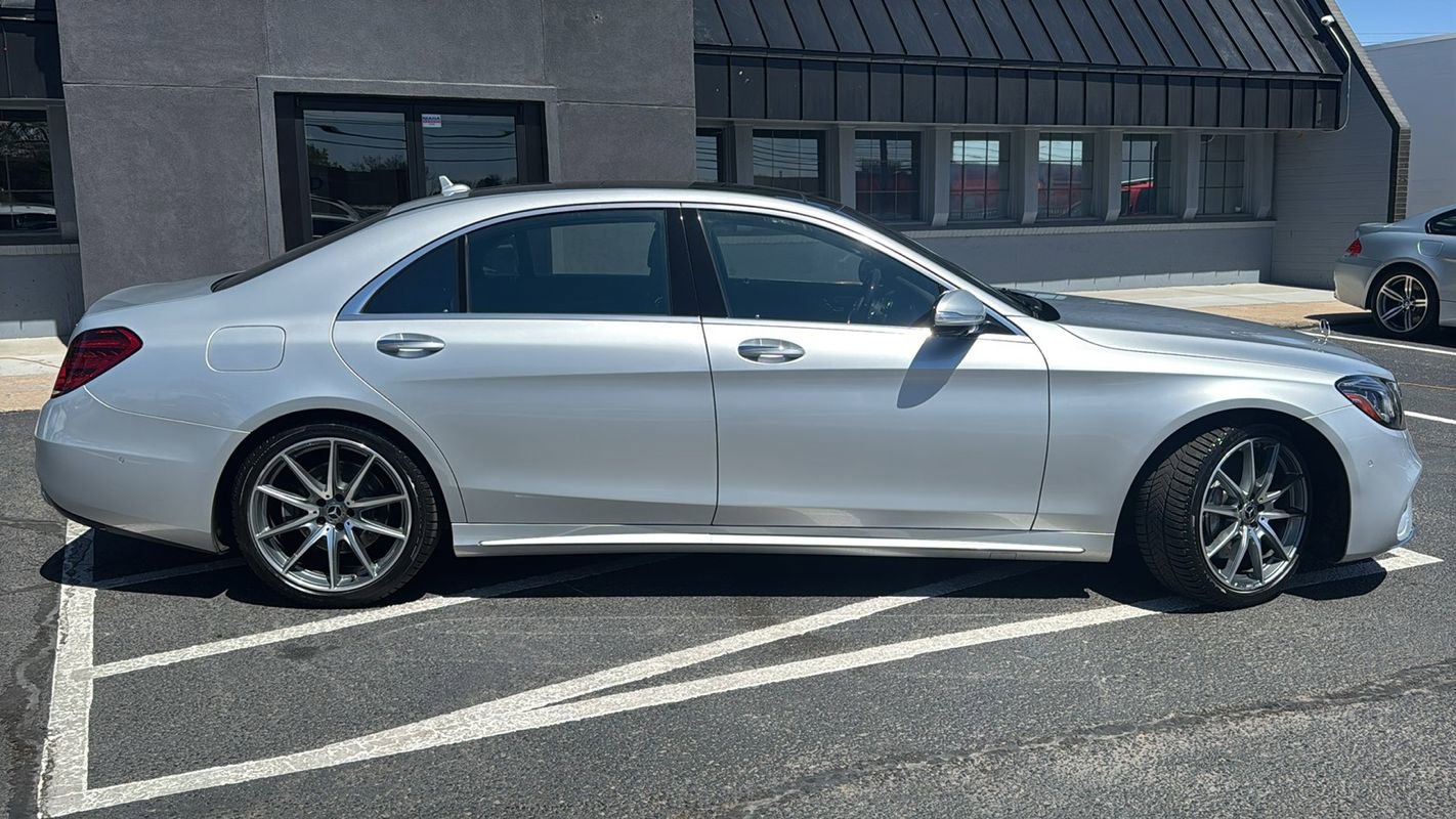 Used 2018 Mercedes-Benz S 560 4MATIC Sedan image 2