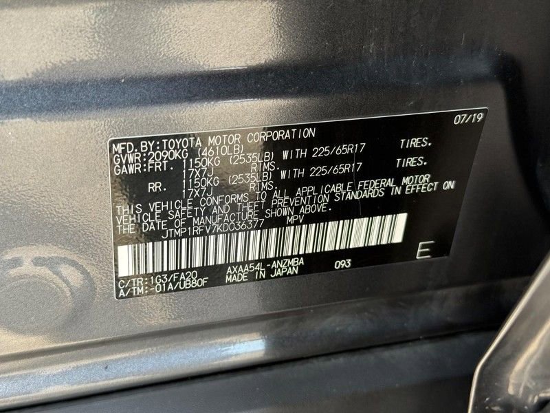 Used 2019 Toyota RAV4 XLE w/ Convenience Package image 28