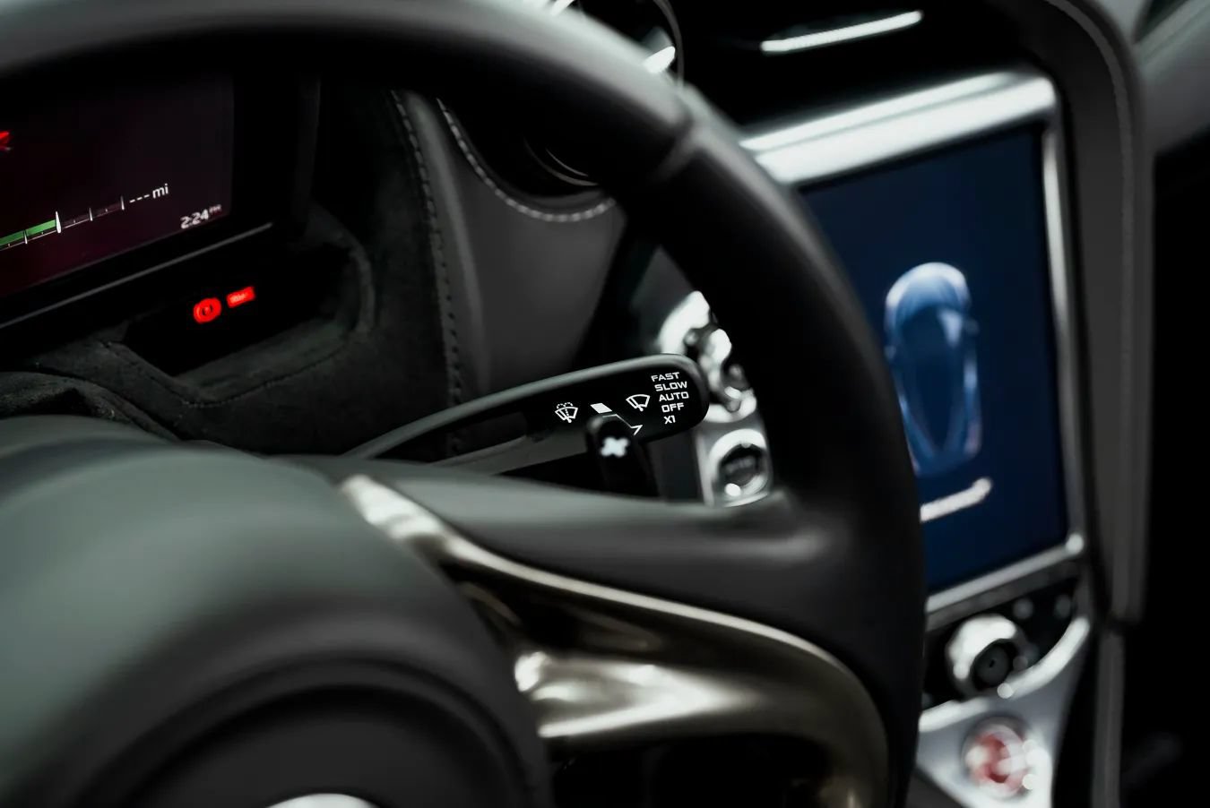 Used 2020 McLaren 720S Spider RWD image 23