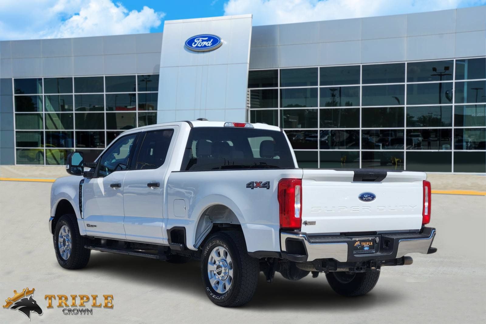 Certified 2024 Ford F250 XLT AWD/4WD image 4