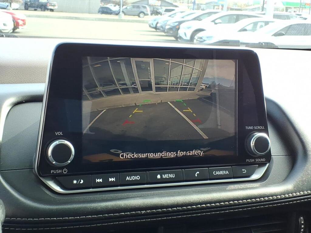 Used 2023 Nissan Rogue S image 19