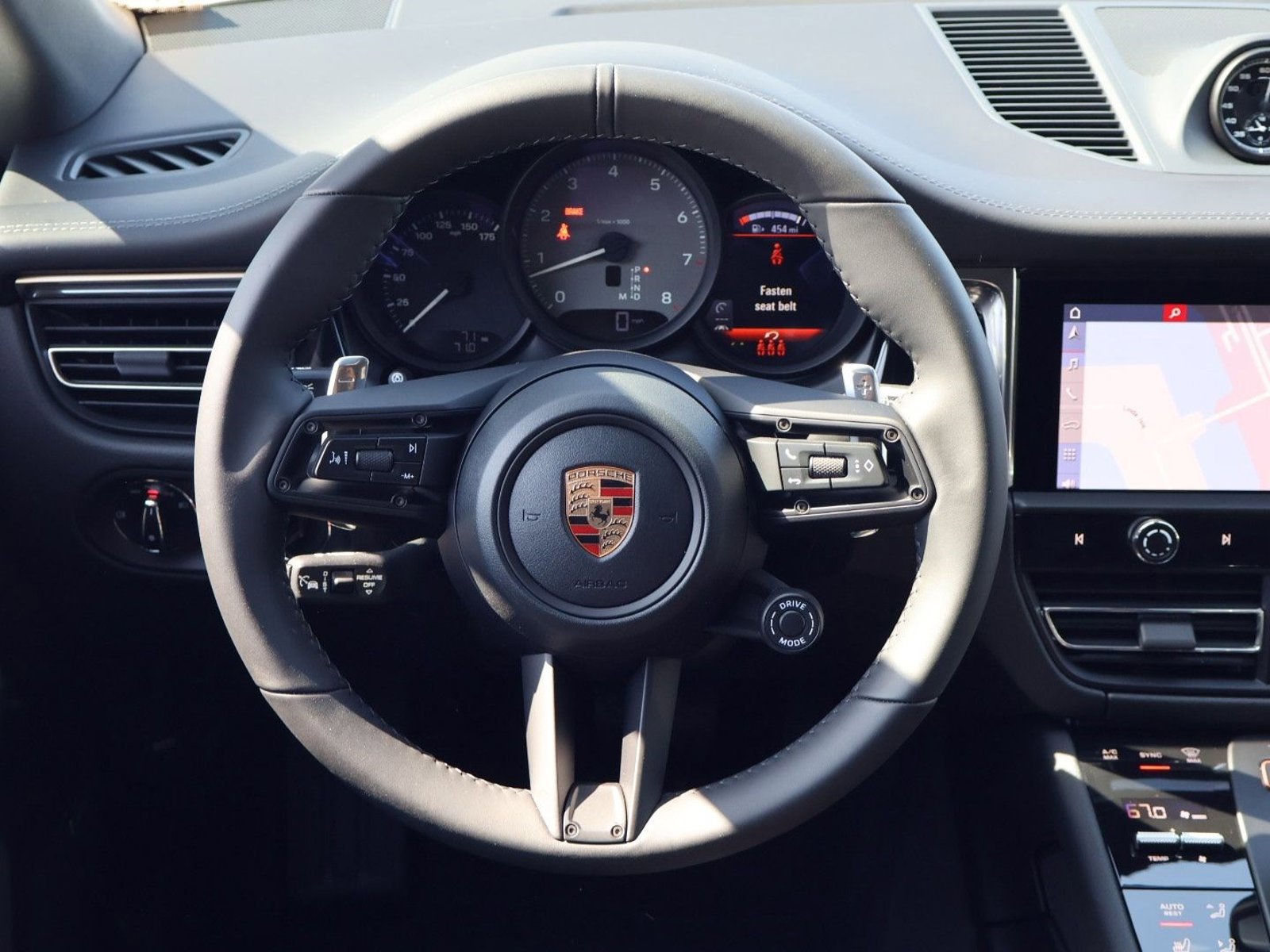 New 2026 Porsche Macan S image 15