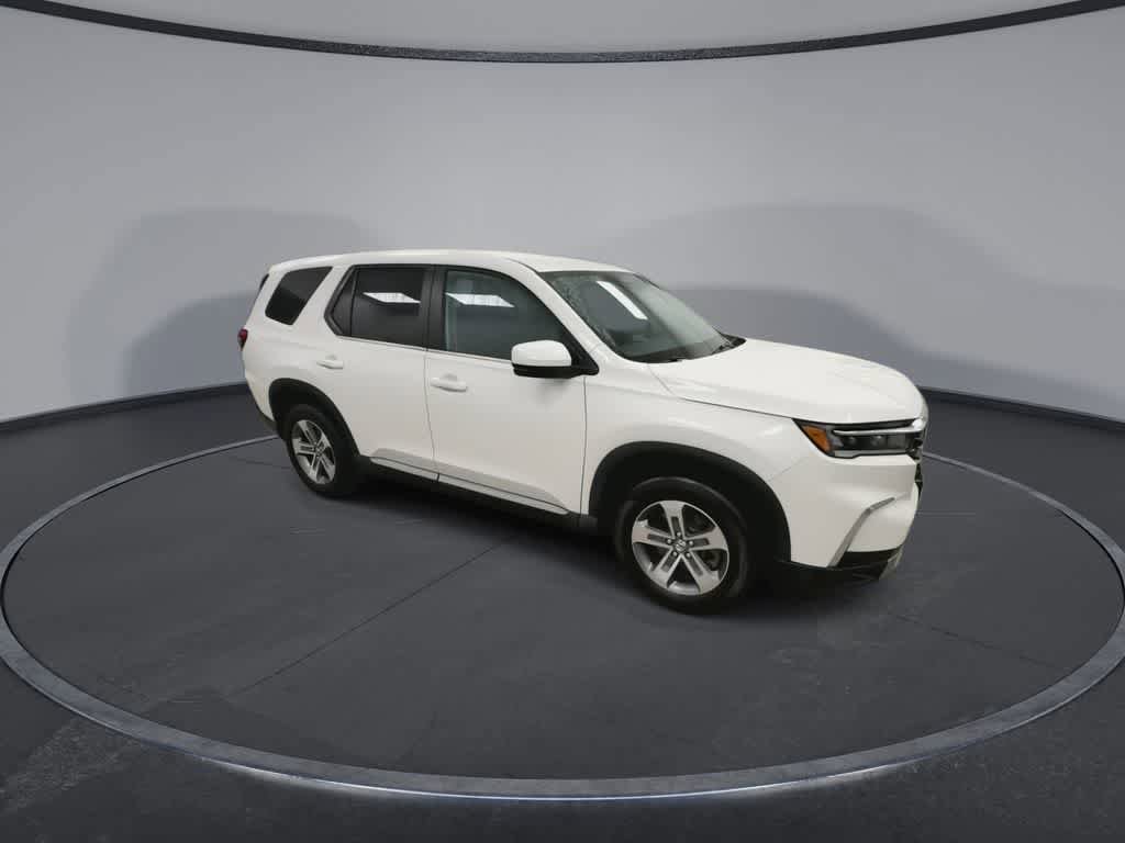 Used 2023 Honda Pilot EX-L image 2