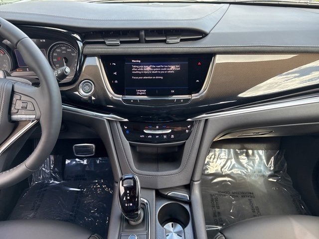 New 2025 Cadillac XT6 Sport w/ Platinum Package image 18