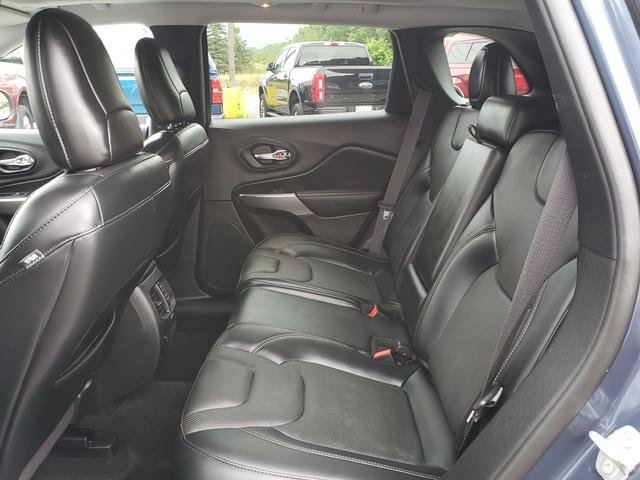 Used 2021 Jeep Cherokee Limited w/ Trailer Tow Group AWD/4WD image 14