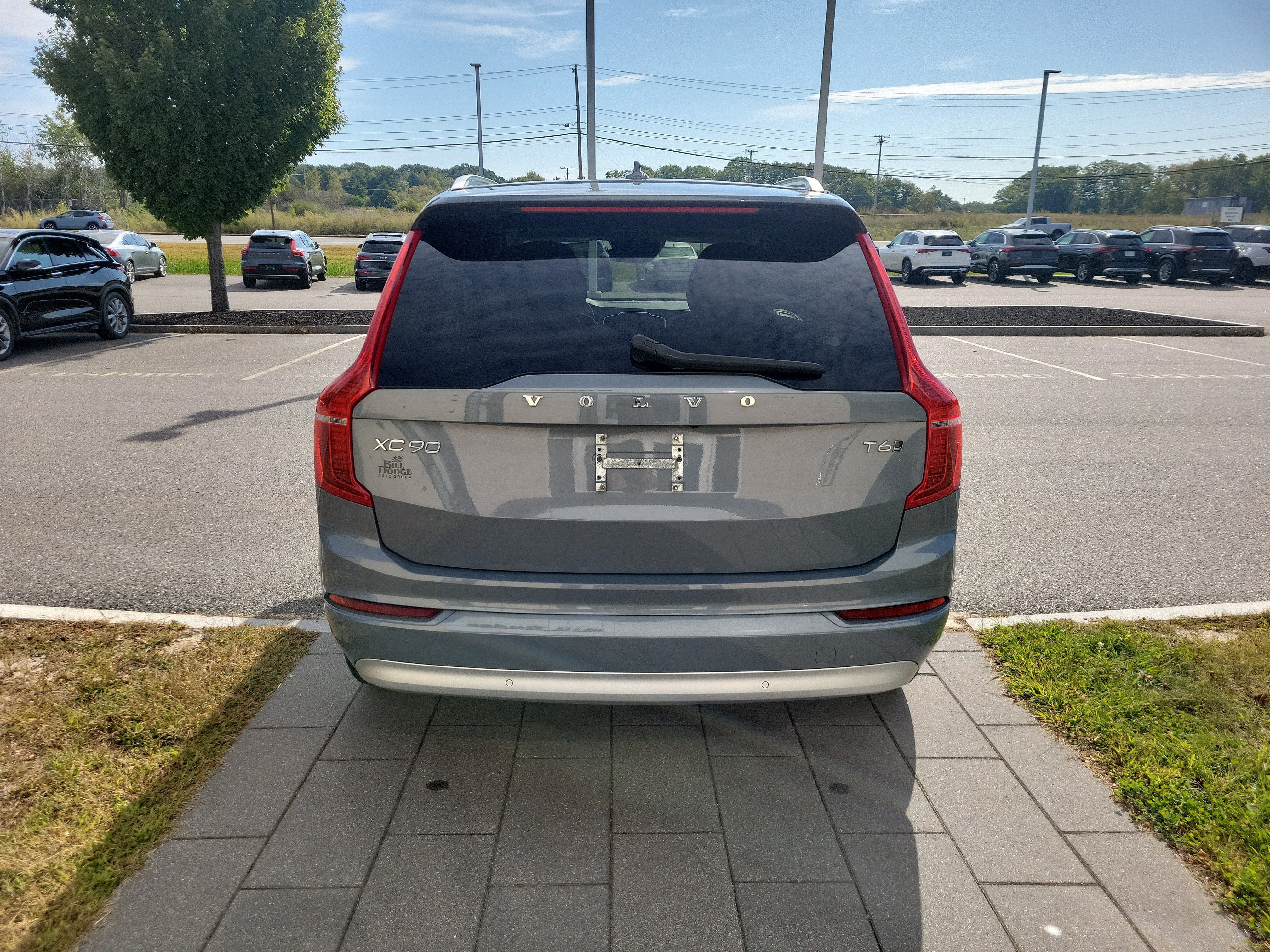 Used 2022 Volvo XC90 T6 Momentum w/ Advanced Package AWD/4WD image 6