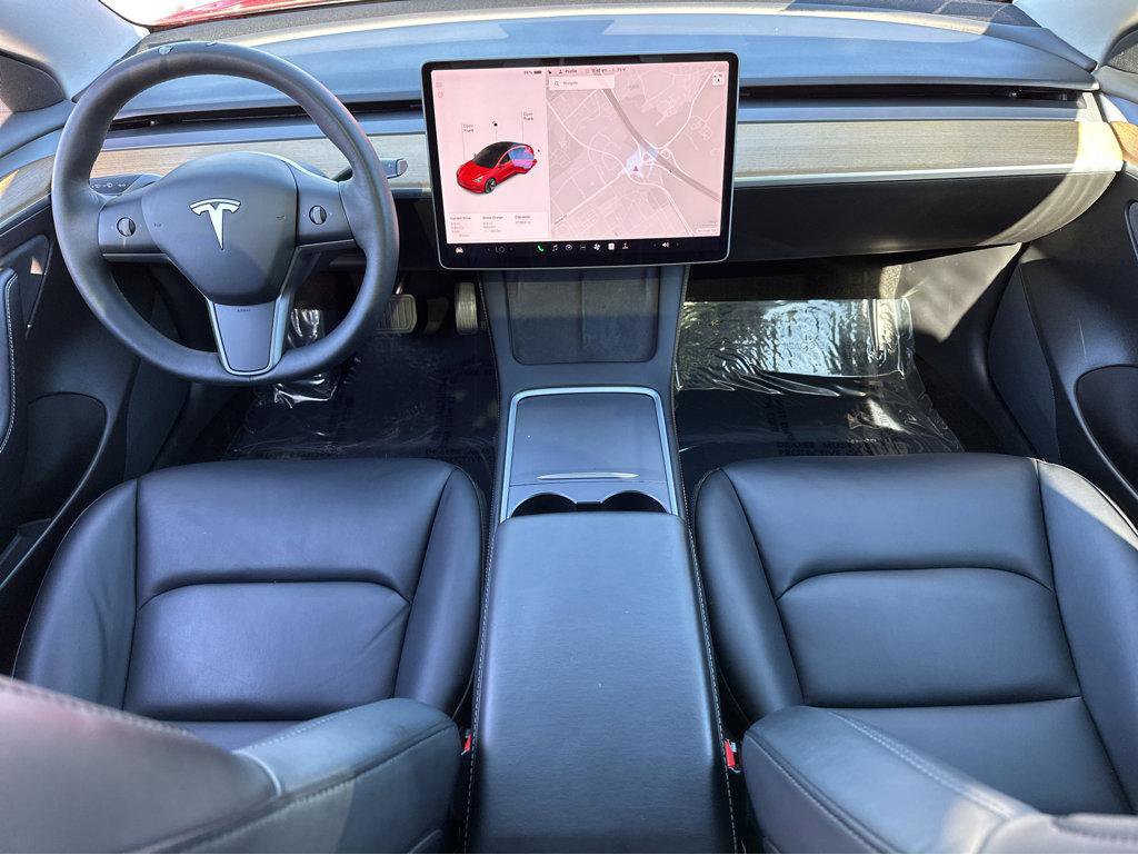 Used 2021 Tesla Model 3 Standard Range Plus image 4