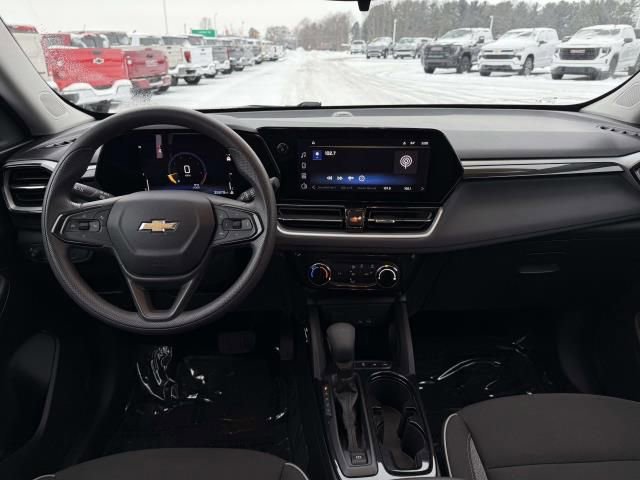 Used 2025 Chevrolet TrailBlazer LT image 13