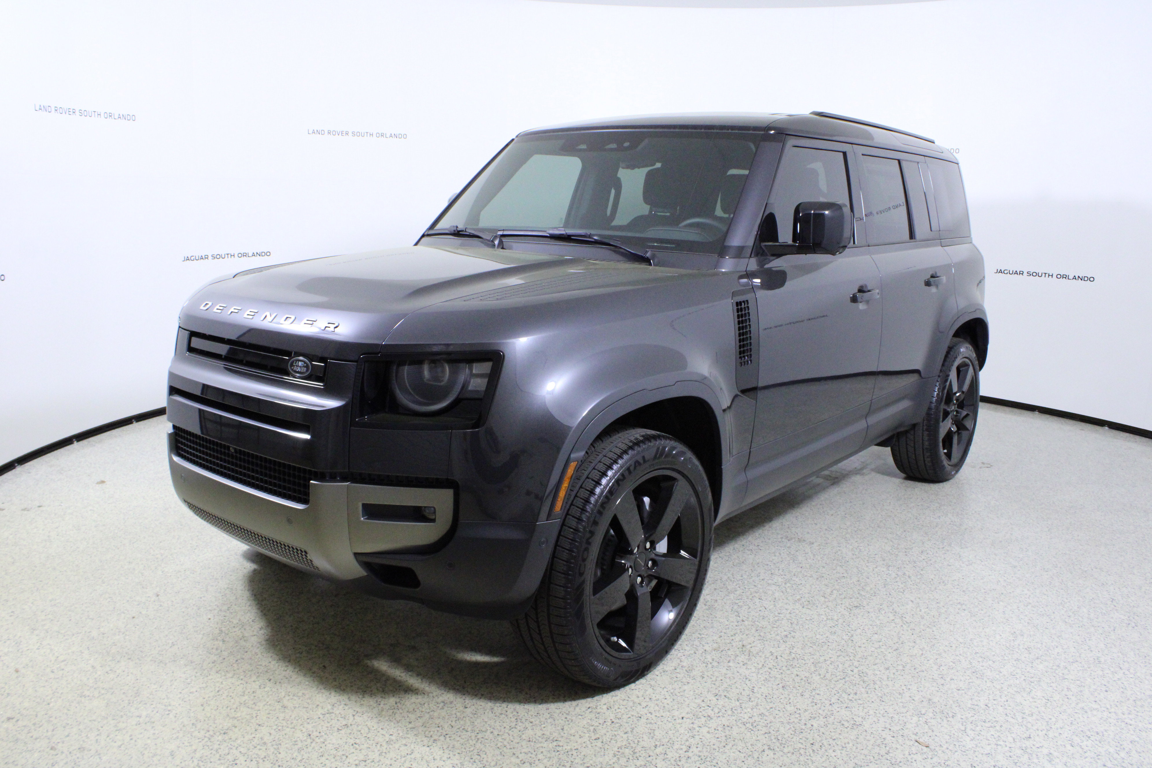 New 2026 Land Rover Defender 110 S image 4