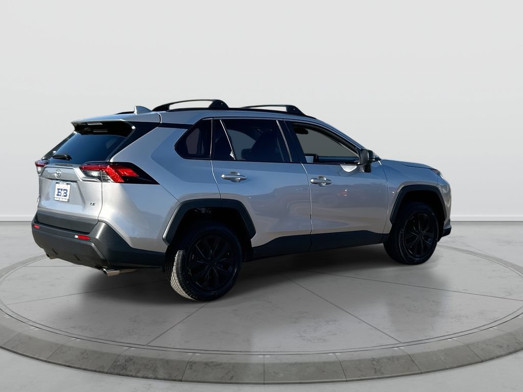 Used 2021 Toyota RAV4 LE w/ Carpet Mat Package (TMS) FWD image 8