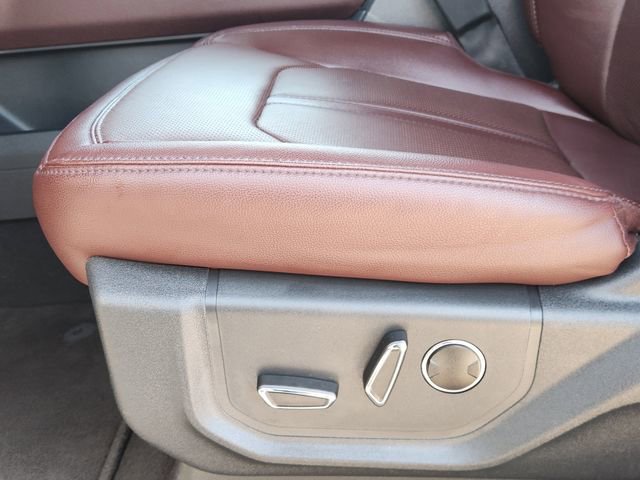 Used 2024 Ford Expedition Limited image 22