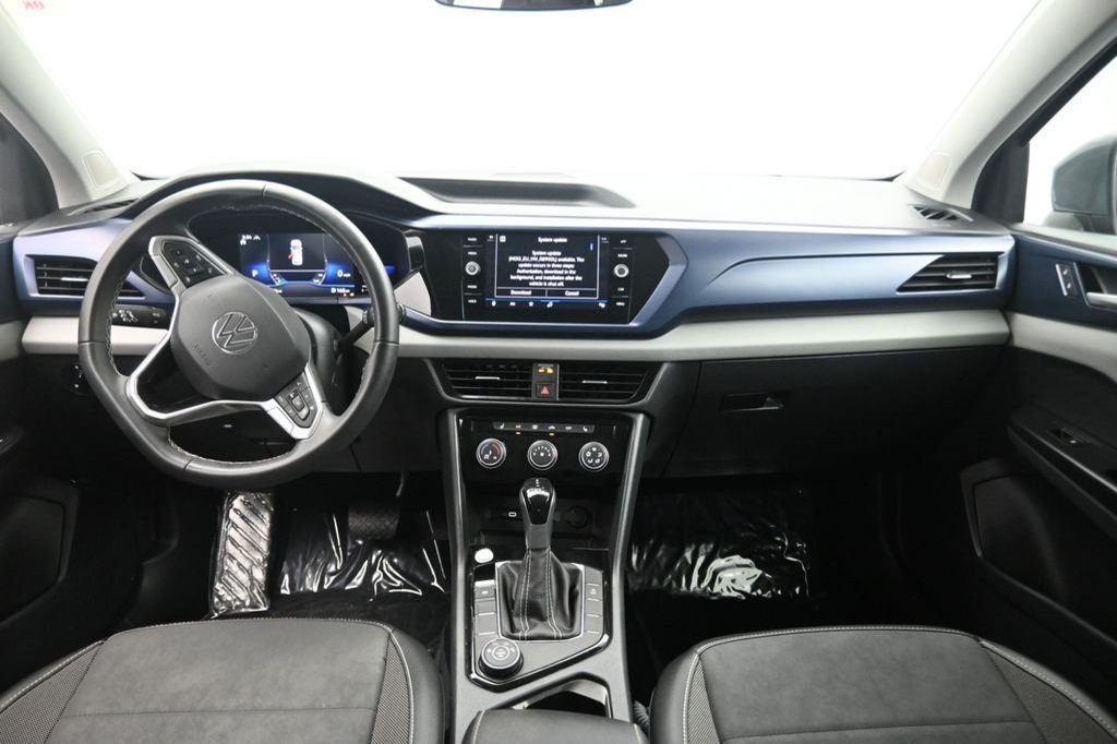 Used 2023 Volkswagen Taos SE w/ Panoramic Sunroof Package AWD/4WD image 33
