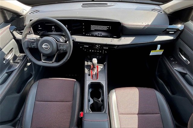 New 2026 Nissan Kicks SR w/ Illumination Package image 5