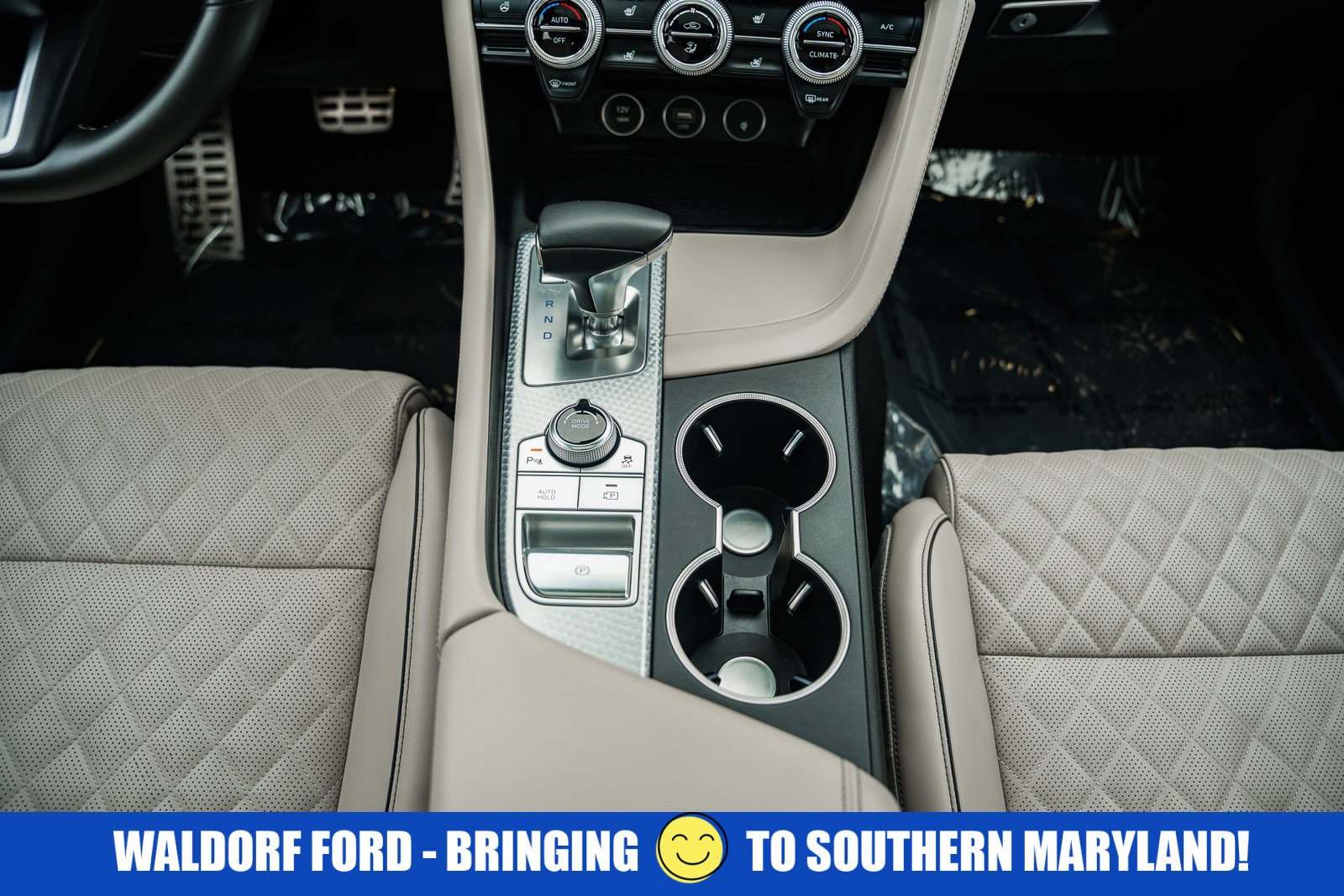 Used 2023 Genesis G70 3.3T w/ Sport Prestige Package image 29