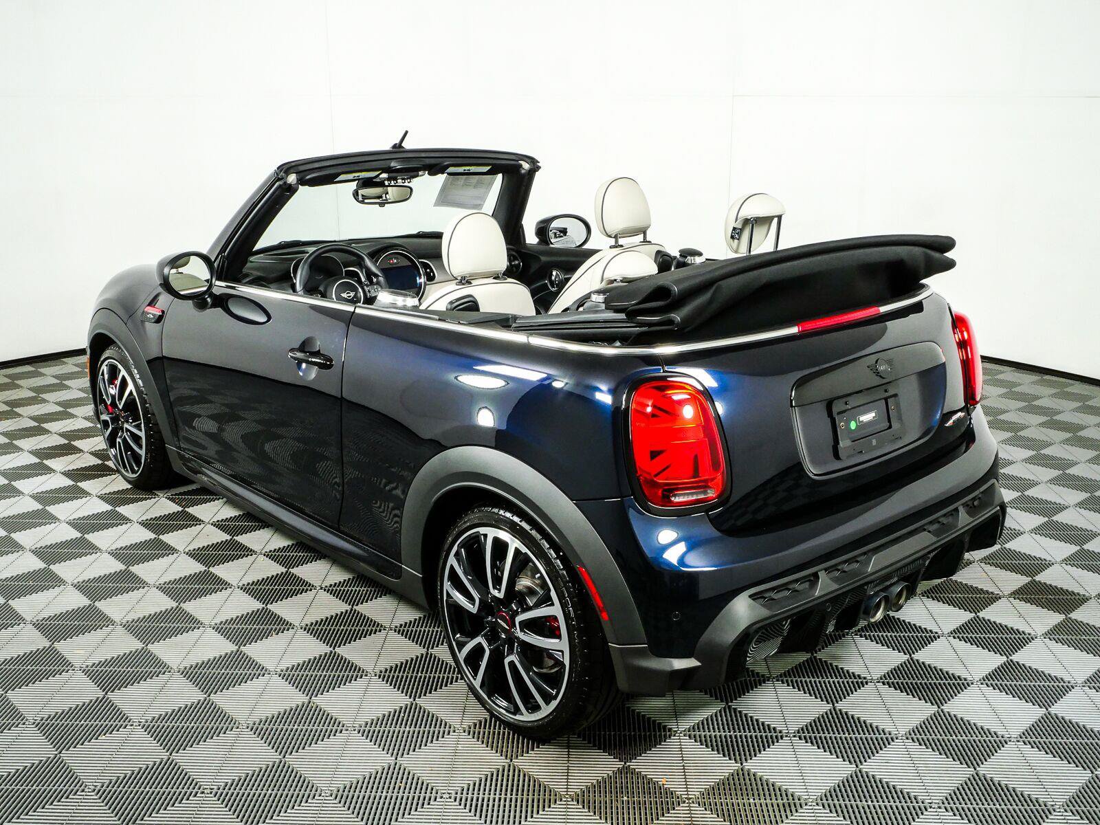 Used 2024 MINI Cooper John Cooper Works FWD image 30