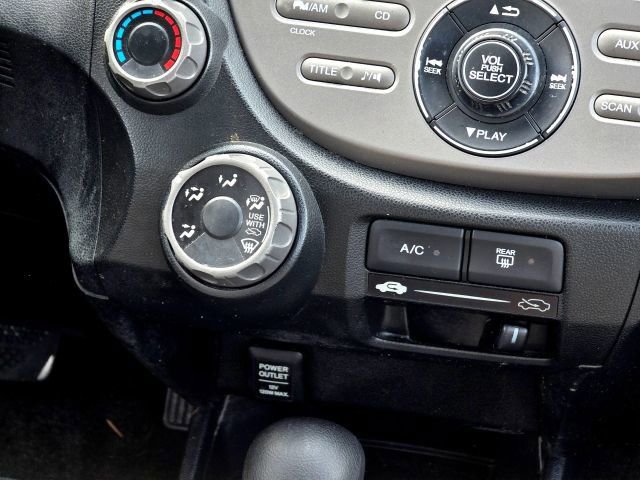 Used 2010 Honda Fit image 19