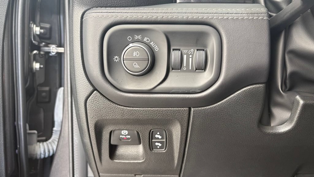 Used 2022 RAM 1500 Limited w/ Night Edition AWD/4WD image 36