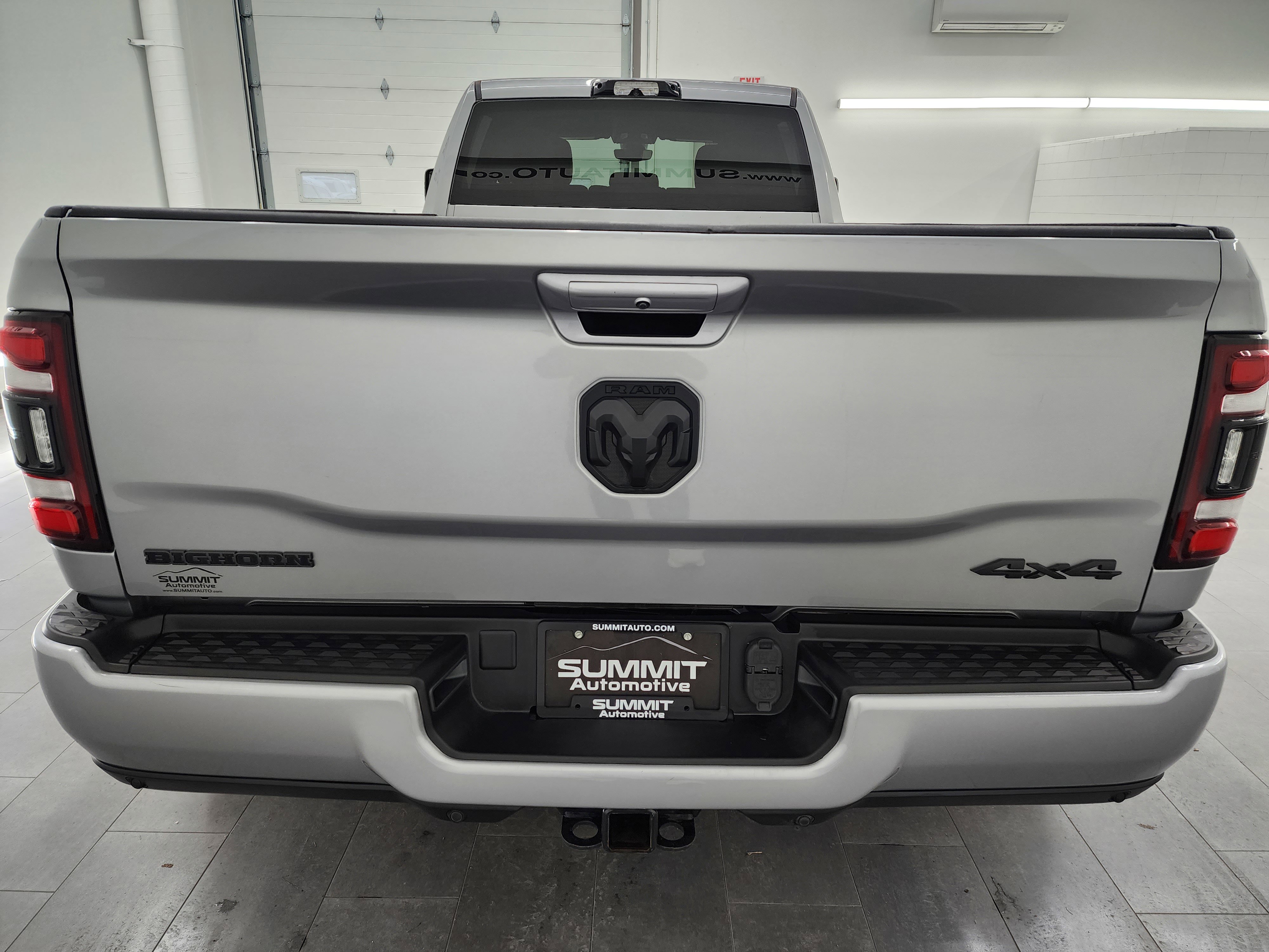 Used 2024 RAM 3500 Big Horn w/ Night Edition AWD/4WD image 32