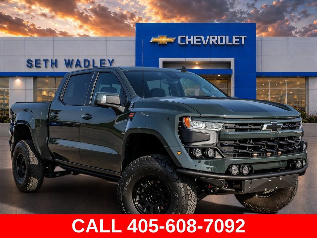 Used 2025 Chevrolet Silverado 1500 LTZ AWD/4WD image 1