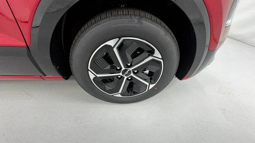 New 2026 Kia Niro FWD image 9