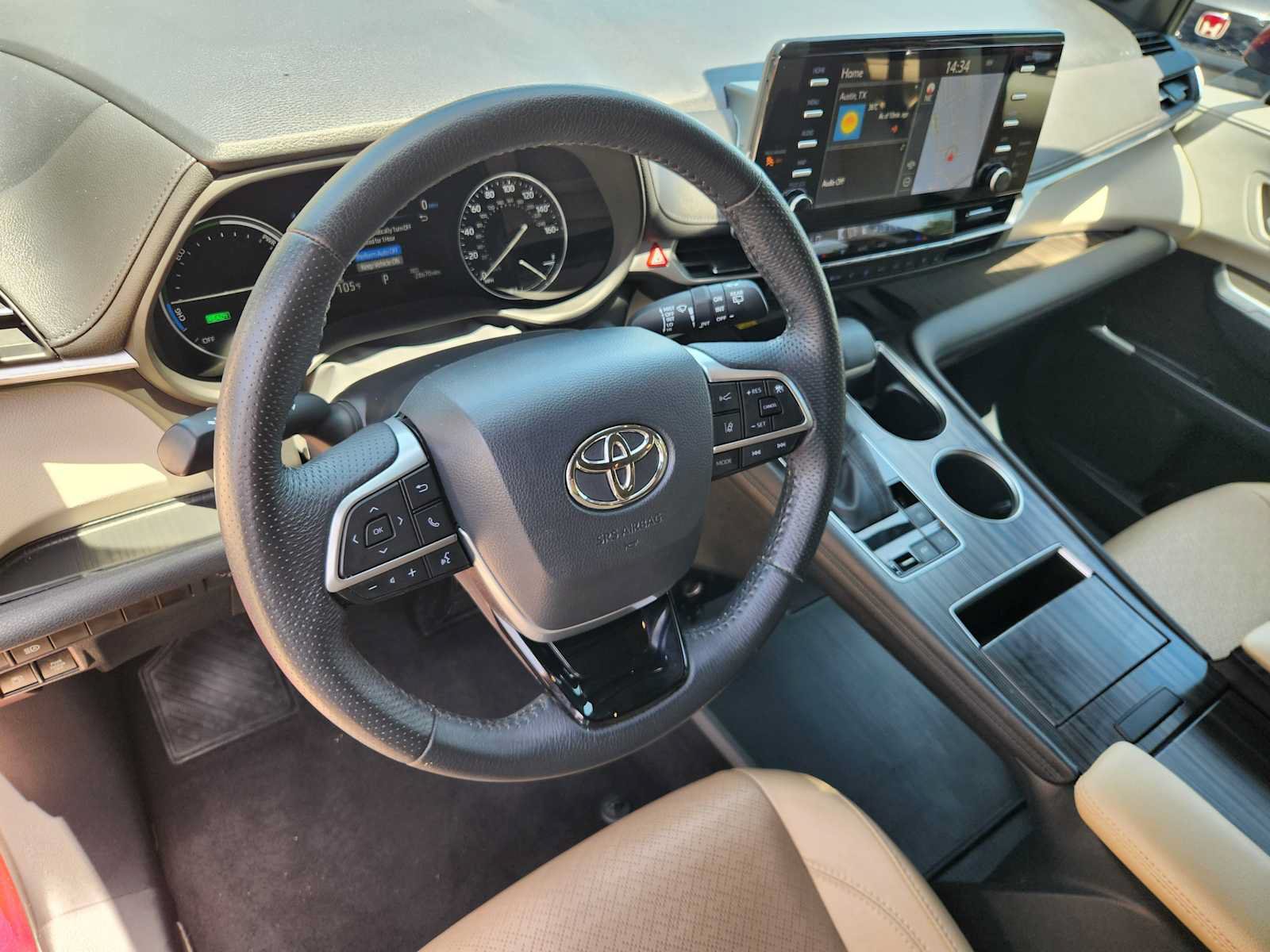 Used 2021 Toyota Sienna Limited FWD video 2
