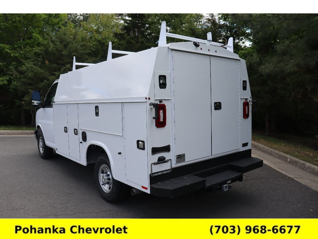 New 2026 Chevrolet Express 3500 w/ Power Convenience Package RWD image 5