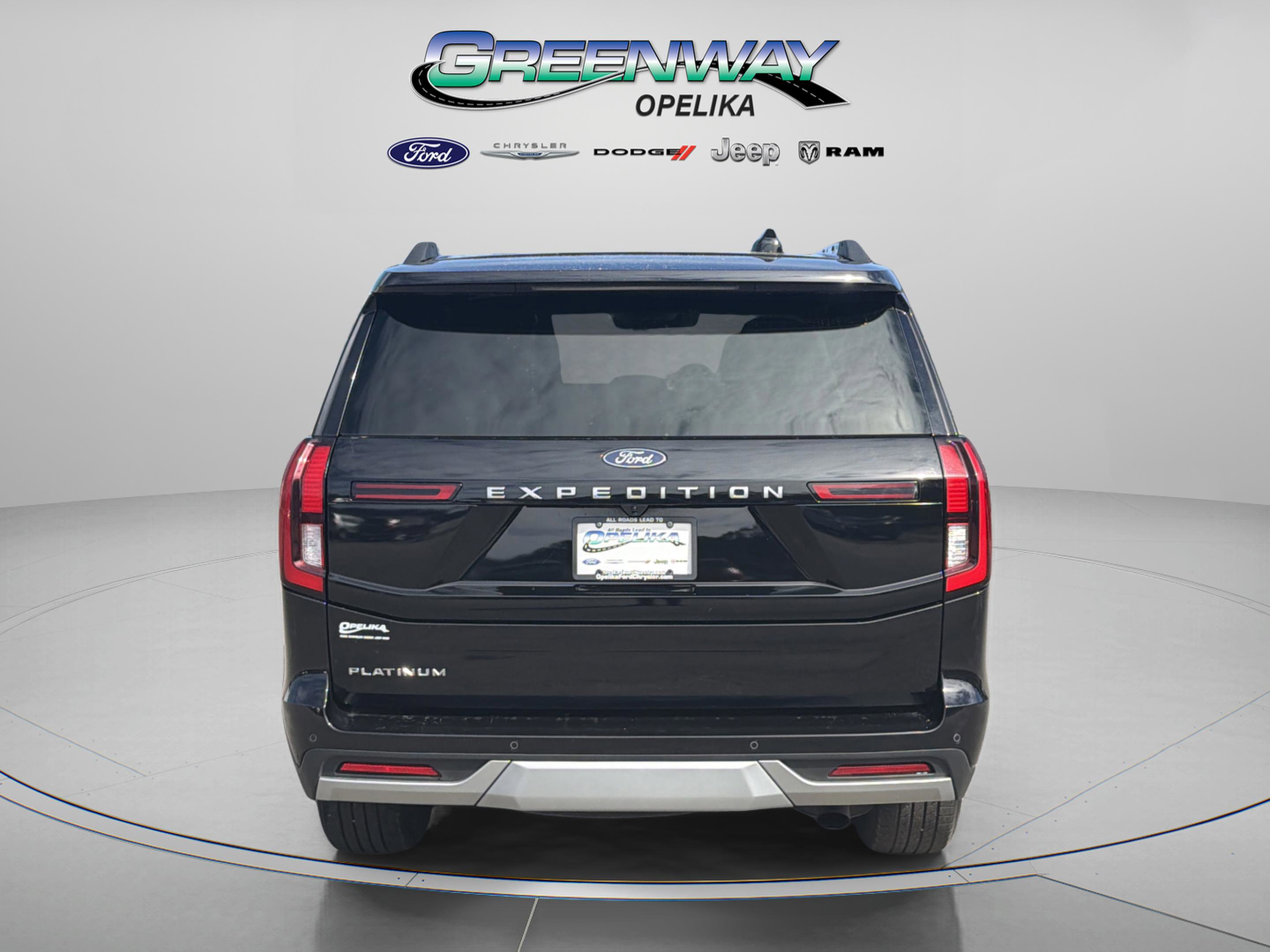 Used 2025 Ford Expedition Platinum image 8